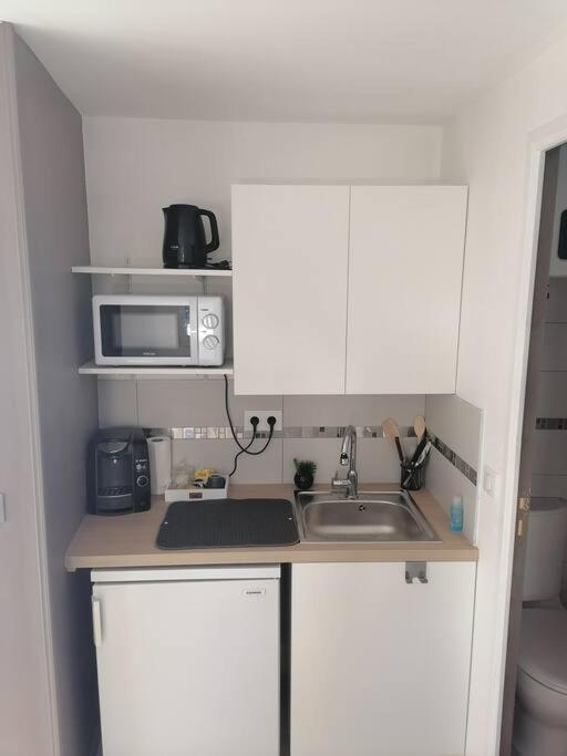 Meublee Avec Sanitaires Douche Kitchenette Apartment Angers
